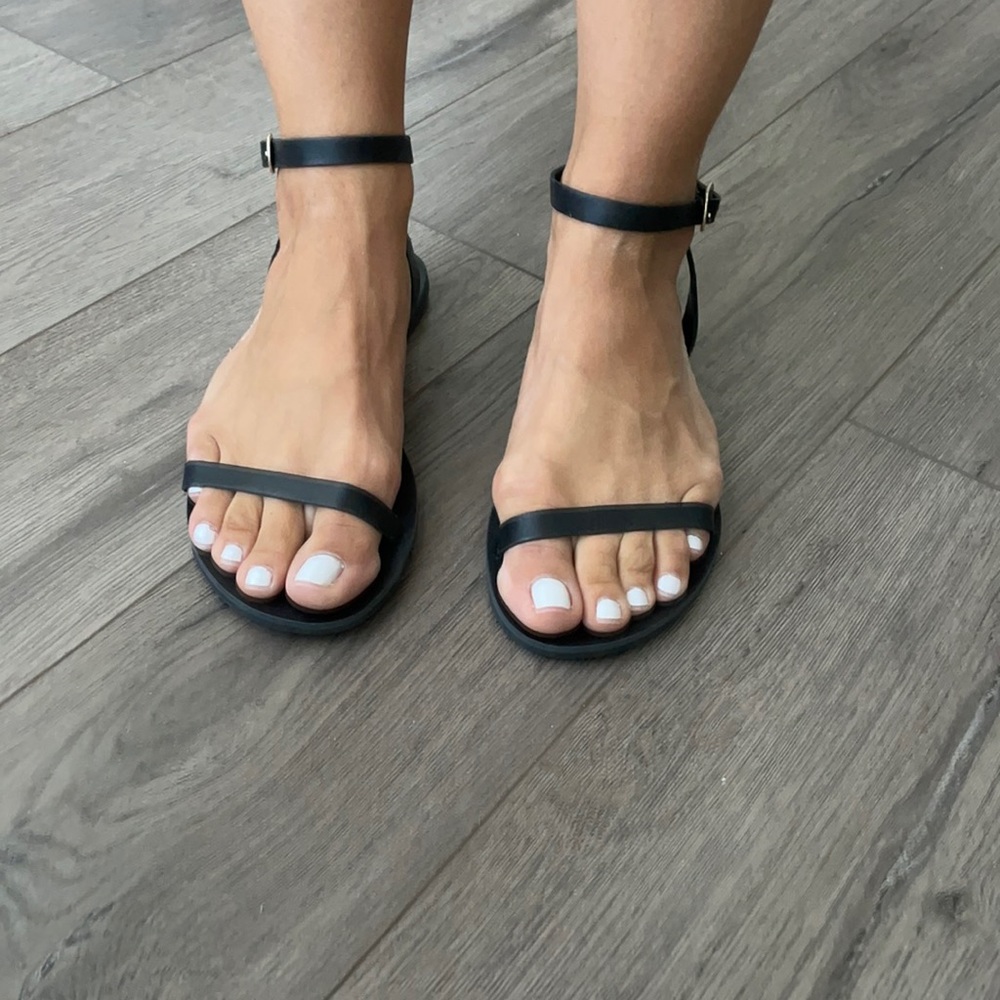 Lulus Leather Sandals